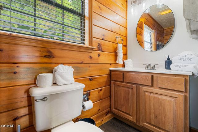 1582 Bears Den Way, Sevierville, TN 37862