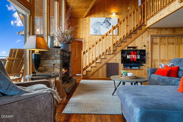 1582 Bears Den Way, Sevierville, TN 37862