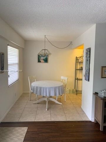 300 SW 134th Way 405E, Pembroke Pines, FL 33027