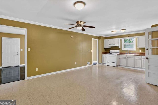 6107 Winview Drive, Forest Park, GA 30297