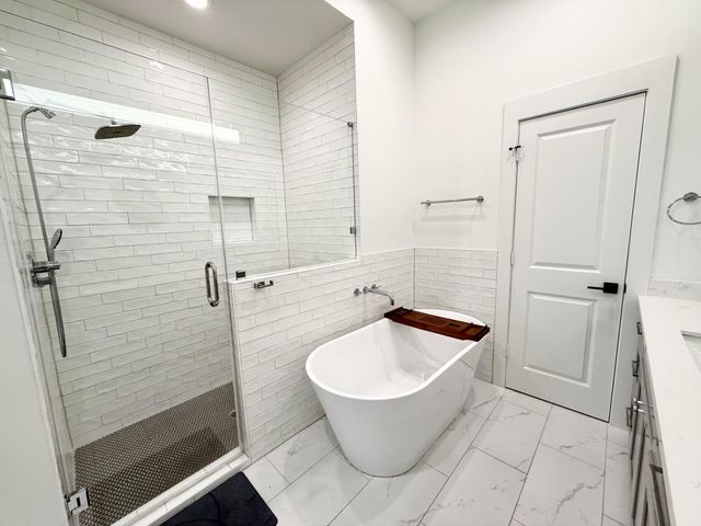 2806 Versailles Oak Lane, Houston, TX 77092