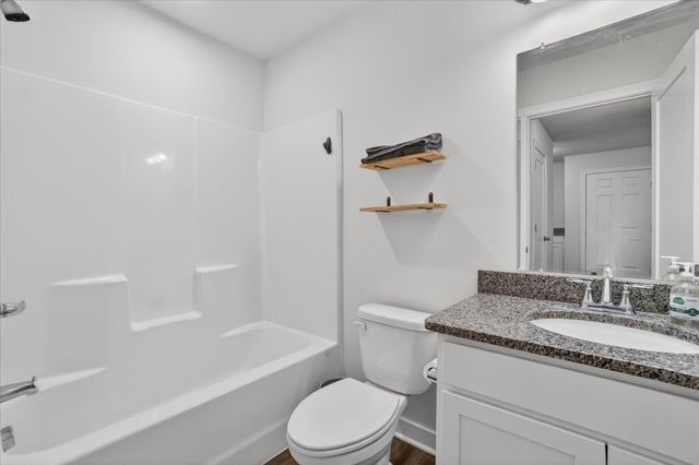 1069 Sunnyside Drive, Leighton Twp, MI 49348