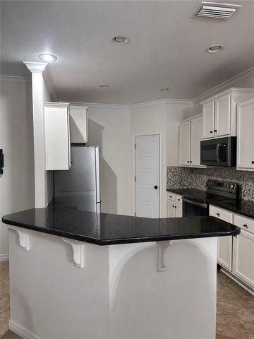 2432 Mckenzie Court, Saraland, AL 36571