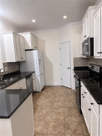 2432 Mckenzie Court, Saraland, AL 36571