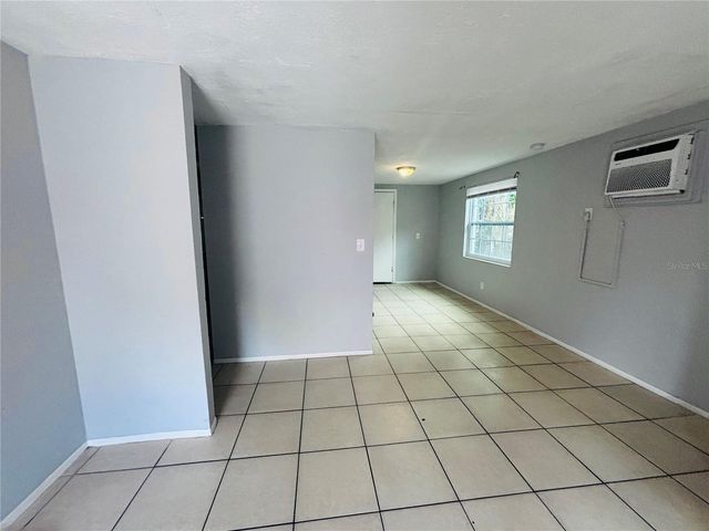 11733 N 12TH STREET H, Tampa, FL 33612