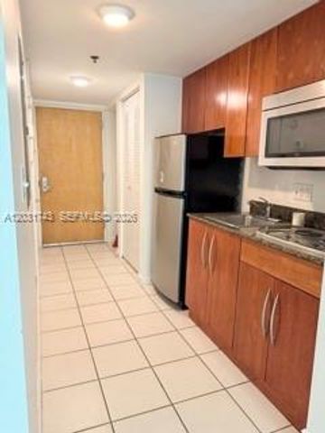 1200 Brickell Bay Drive 2416, Miami, FL 33131