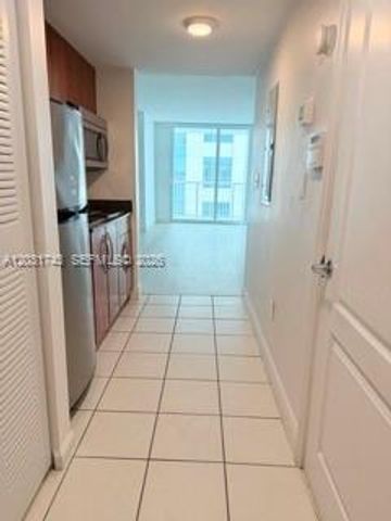 1200 Brickell Bay Drive 2416, Miami, FL 33131