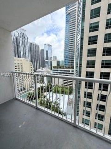 1200 Brickell Bay Drive 2416, Miami, FL 33131
