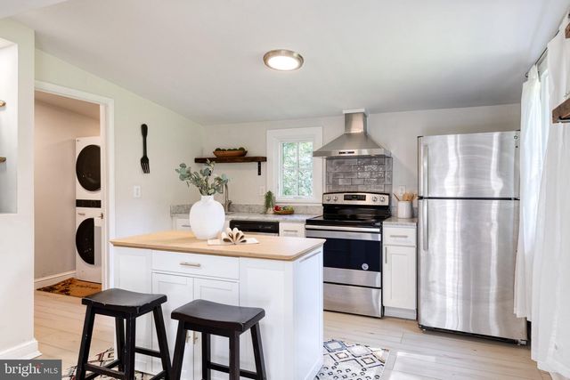 5603 KENFORD RD, Baltimore, MD 21209