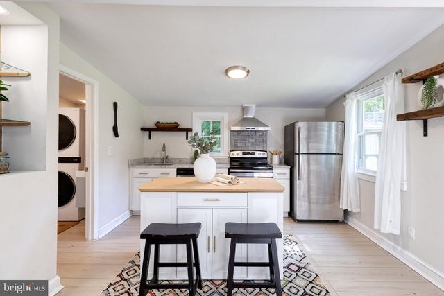 5603 KENFORD RD, Baltimore, MD 21209