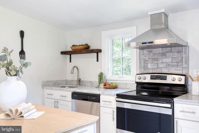 5603 KENFORD RD, Baltimore, MD 21209