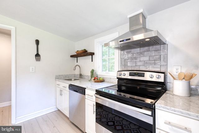 5603 KENFORD RD, Baltimore, MD 21209