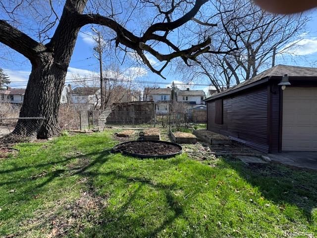 16814 Parkside Street, Detroit, MI 48221
