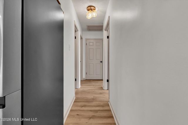 8182 Cedarbrook Drive, Southaven, MS 38671