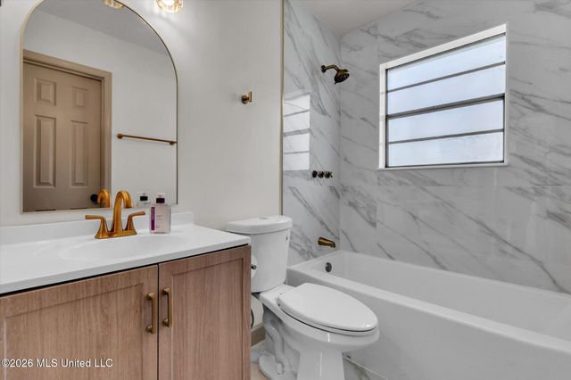 8182 Cedarbrook Drive, Southaven, MS 38671