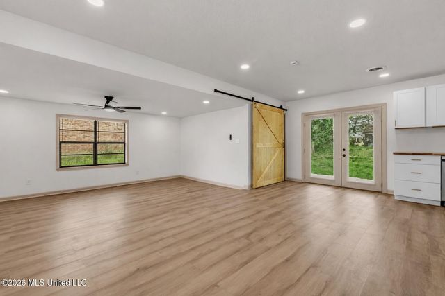 8182 Cedarbrook Drive, Southaven, MS 38671