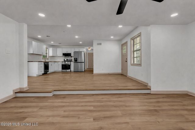 8182 Cedarbrook Drive, Southaven, MS 38671