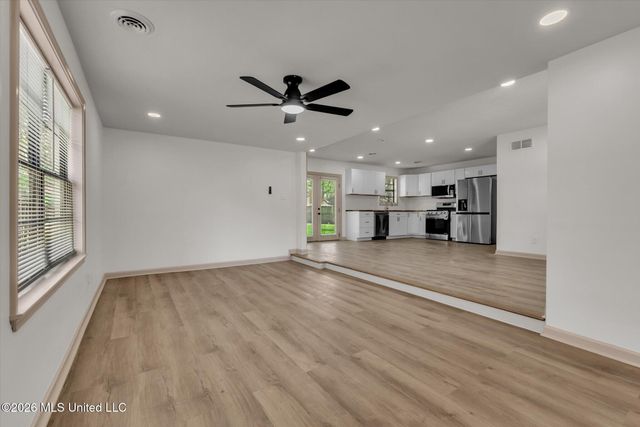 8182 Cedarbrook Drive, Southaven, MS 38671