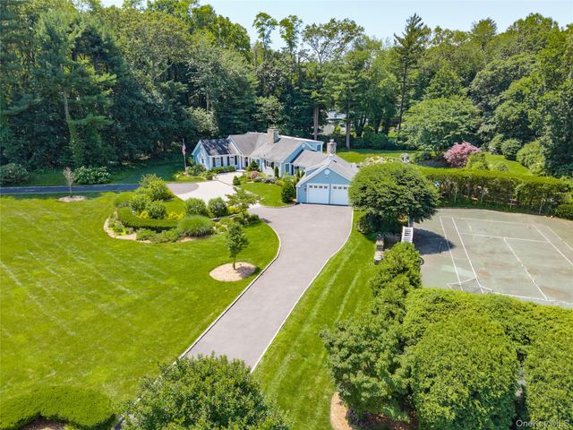 1 Glenby Lane, Brookville, NY 11545