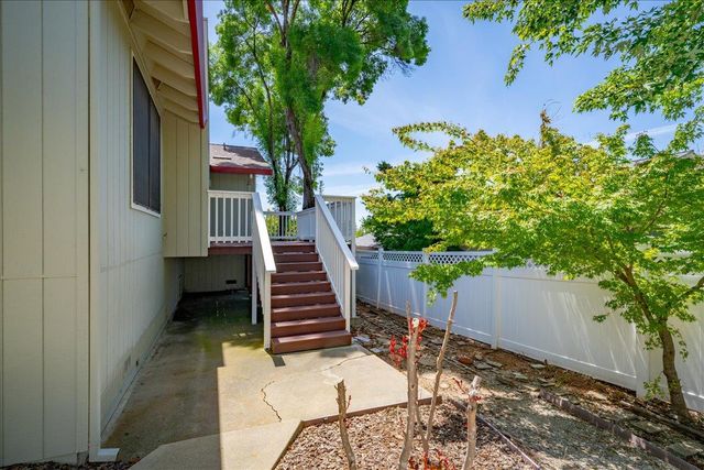 12433 Tam O Shanter Ln, Auburn, CA 95603