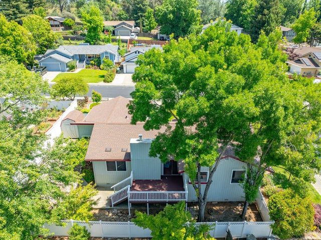 12433 Tam O Shanter Ln, Auburn, CA 95603