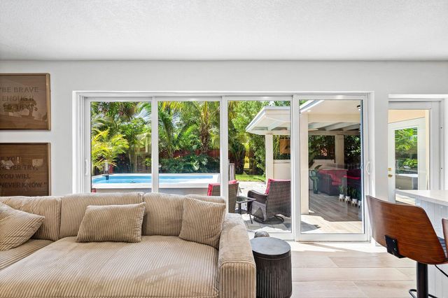 2041 NE 30th Street, Fort Lauderdale, FL 33306