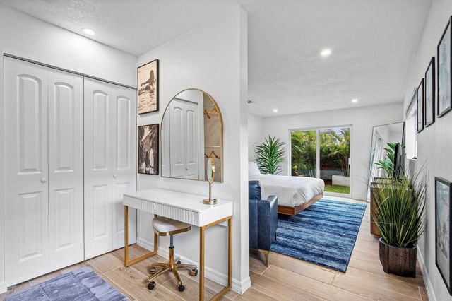 2041 NE 30th Street, Fort Lauderdale, FL 33306