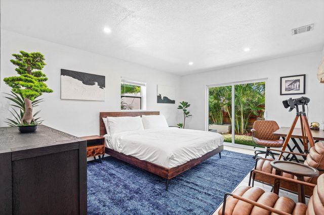 2041 NE 30th Street, Fort Lauderdale, FL 33306