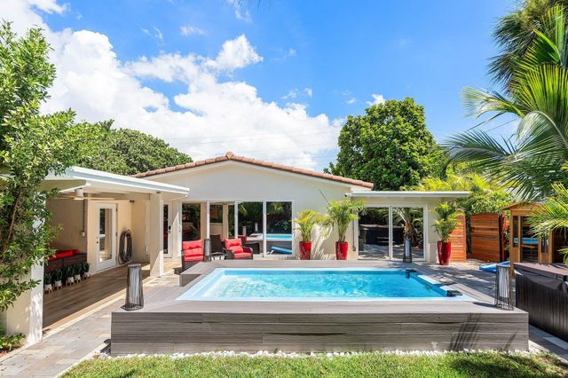 2041 NE 30th Street, Fort Lauderdale, FL 33306