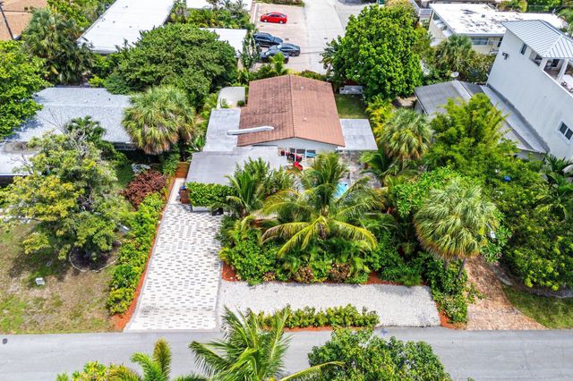 2041 NE 30th Street, Fort Lauderdale, FL 33306