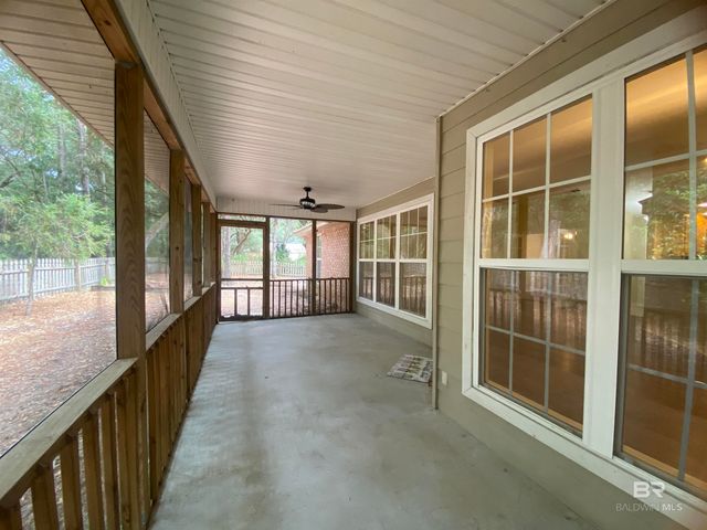 9734 N Bayou Road, Lillian, AL 36549