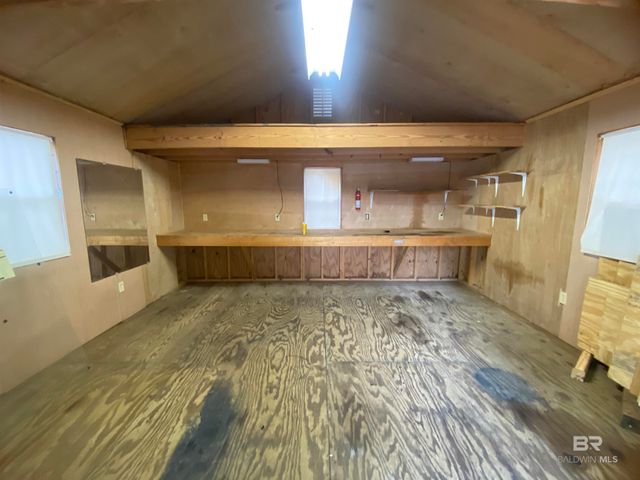 9734 N Bayou Road, Lillian, AL 36549