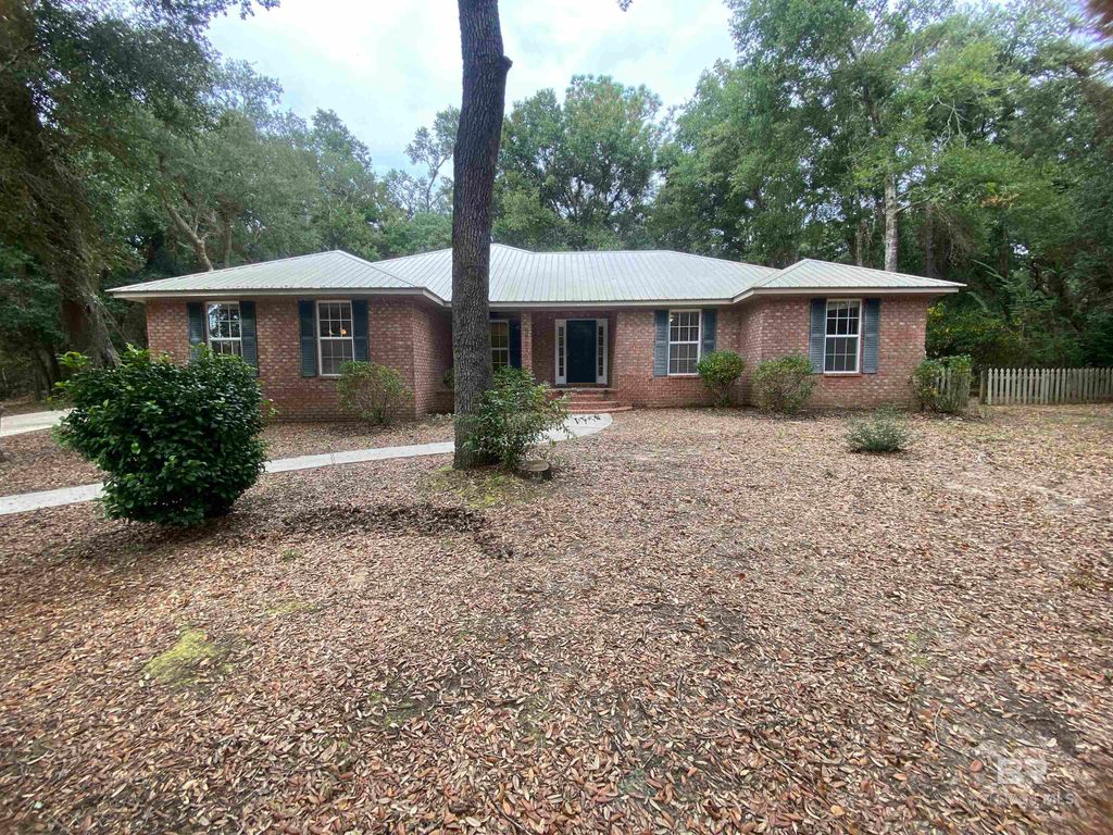 9734 N Bayou Road, Lillian, AL 36549