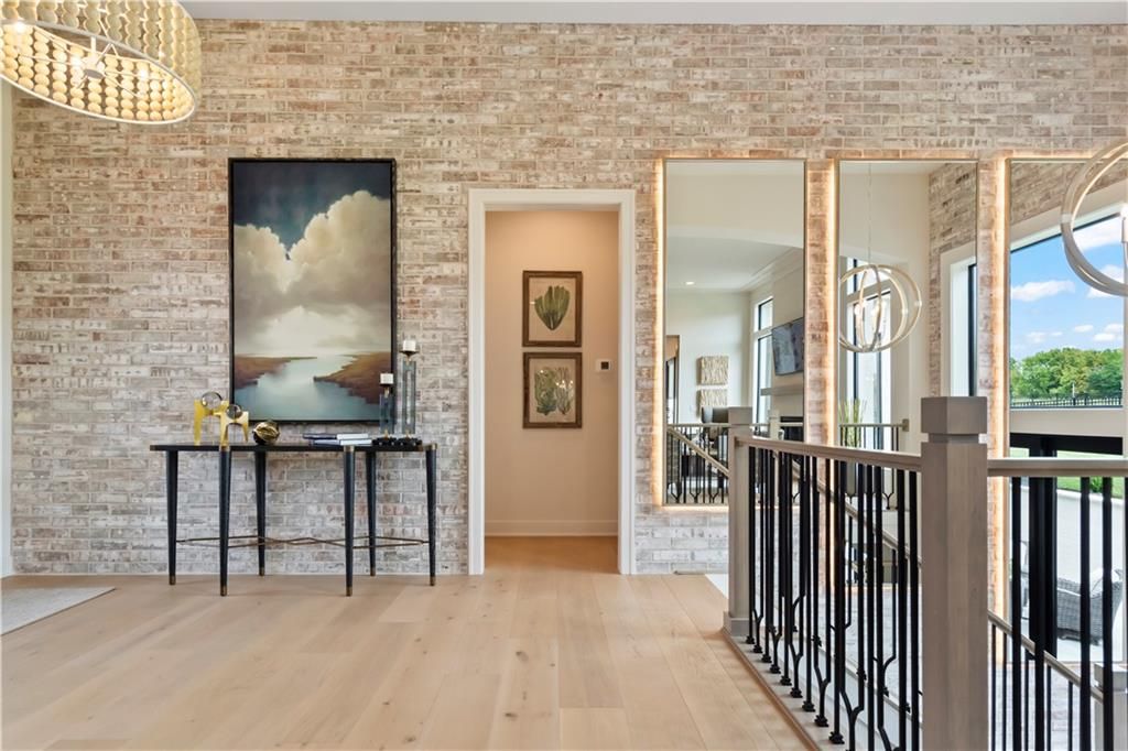 4606 W 136 Street, Leawood, KS 66224