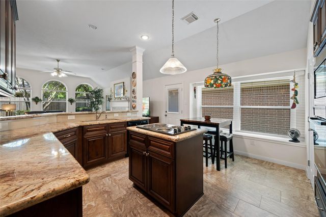 2514 S Strathford Lane, Kingwood, TX 77345