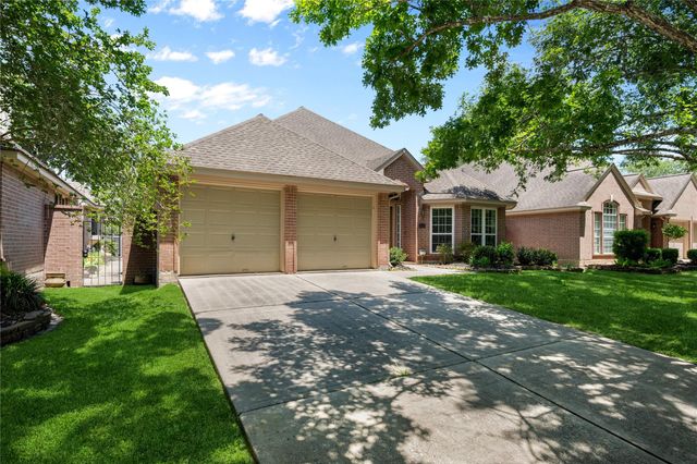 2514 S Strathford Lane, Kingwood, TX 77345