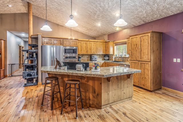 15784 Lava Drive, La Pine, OR 97739