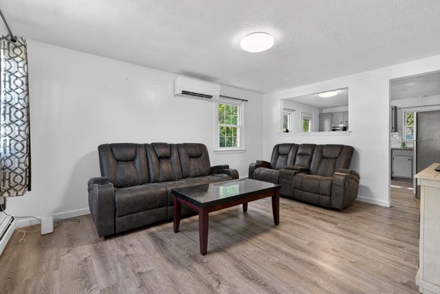 38 Duffy Street, Franklin, NH 03235