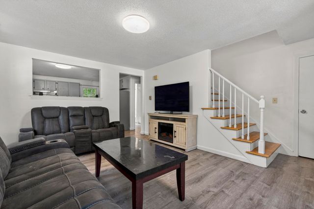 38 Duffy Street, Franklin, NH 03235