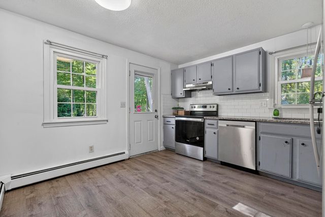 38 Duffy Street, Franklin, NH 03235