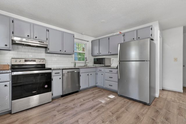 38 Duffy Street, Franklin, NH 03235