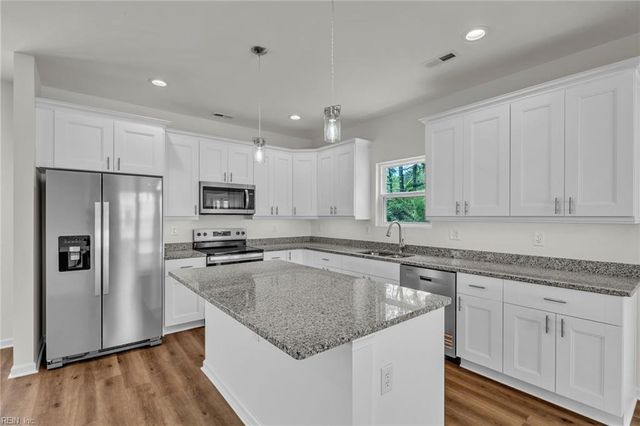 9318 Old Stage HWY, Smithfield, VA 23430