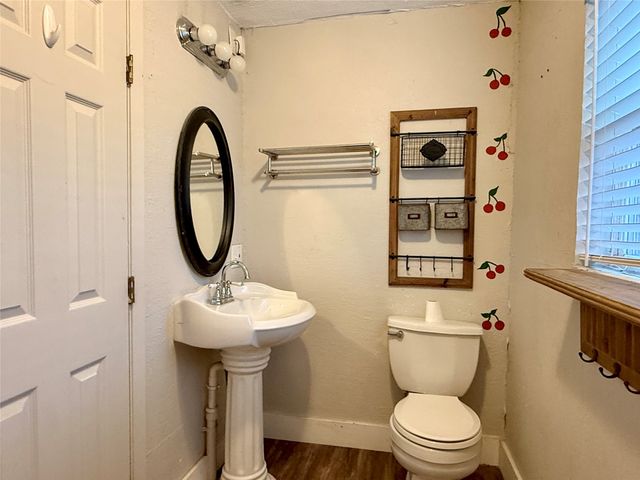 2222 Speight Avenue, Waco, TX 76706