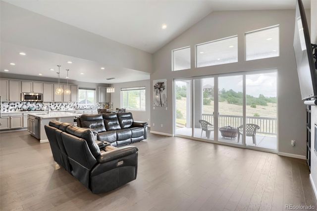 7013 Mentha Drive, Castle Rock, CO 80108