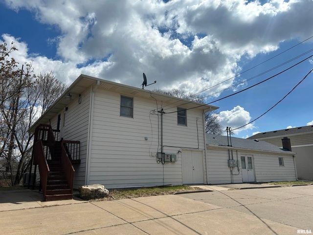 2332 EASTERN Avenue, Davenport, IA 52803