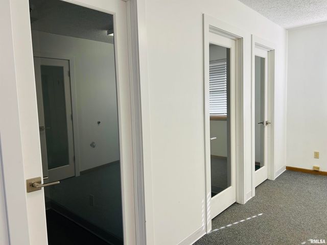 2332 EASTERN Avenue, Davenport, IA 52803