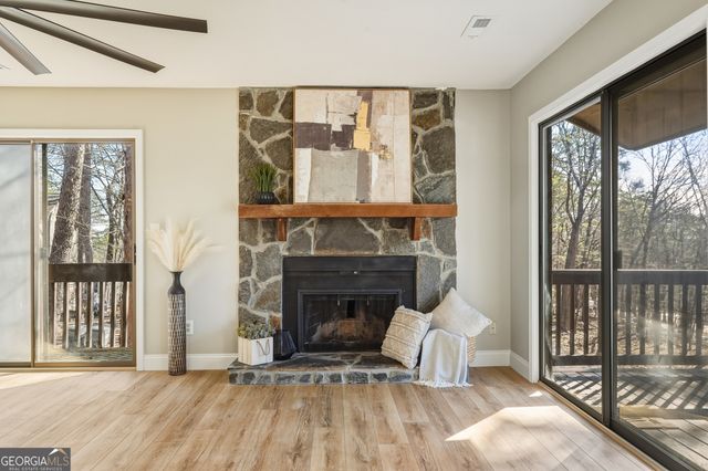 1303 Fairway Oaks, Waleska, GA 30183