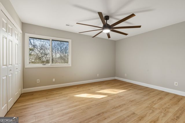 1303 Fairway Oaks, Waleska, GA 30183