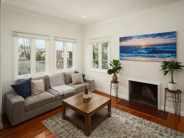 1303 15 Cave Street, La Jolla, CA 92037