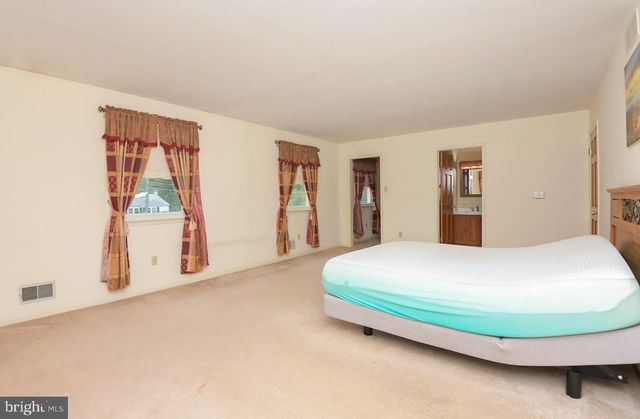 500 WASHINGTON AVE, Ewing, NJ 08628